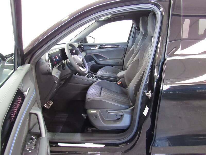 Gebraucht VW Tiguan Sport 193 PS (141 kW) 2025 Schwarz  metallic SUV