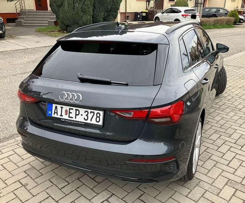 Gebraucht Audi A3 Advanced 150 PS (110 kW) 2023 Grau Kombi