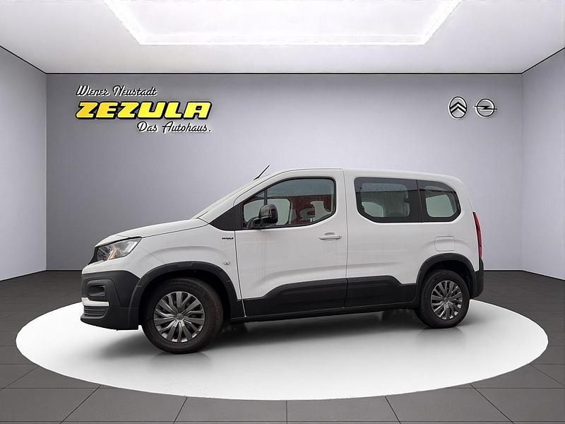 Gebraucht Peugeot e-Rifter Active 100 kW (136 PS) 2023 Weiß Van / Kleinbus