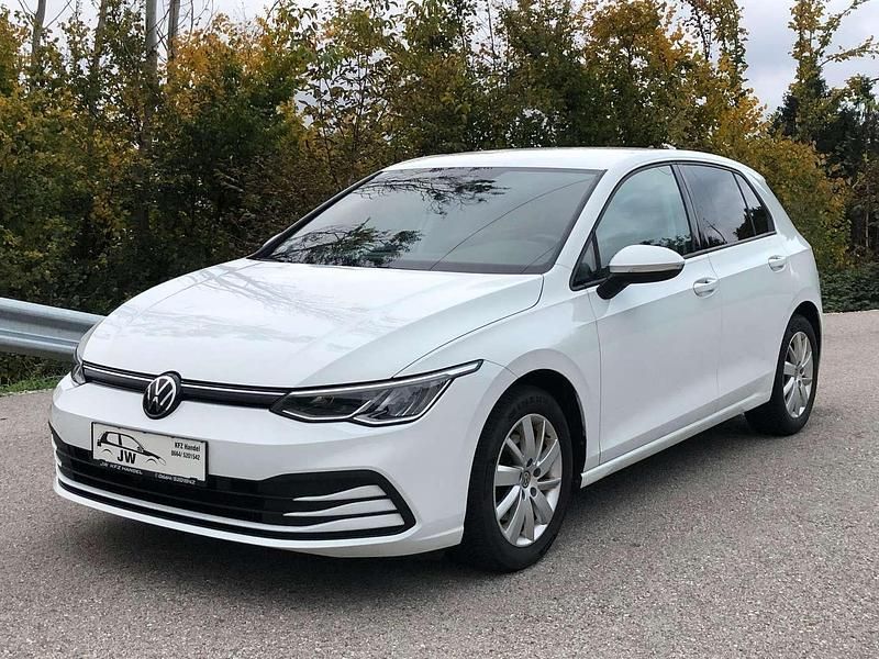 Weiß Gebraucht 2020 VW Golf VIII Limousine | € 17.100 (Fairer Preis) - Bild 1/4