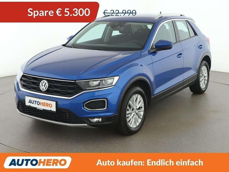 Blau Gebraucht 2018 VW T-Roc Design SUV | € 17.690 (Superpreis) - Bild 1/3