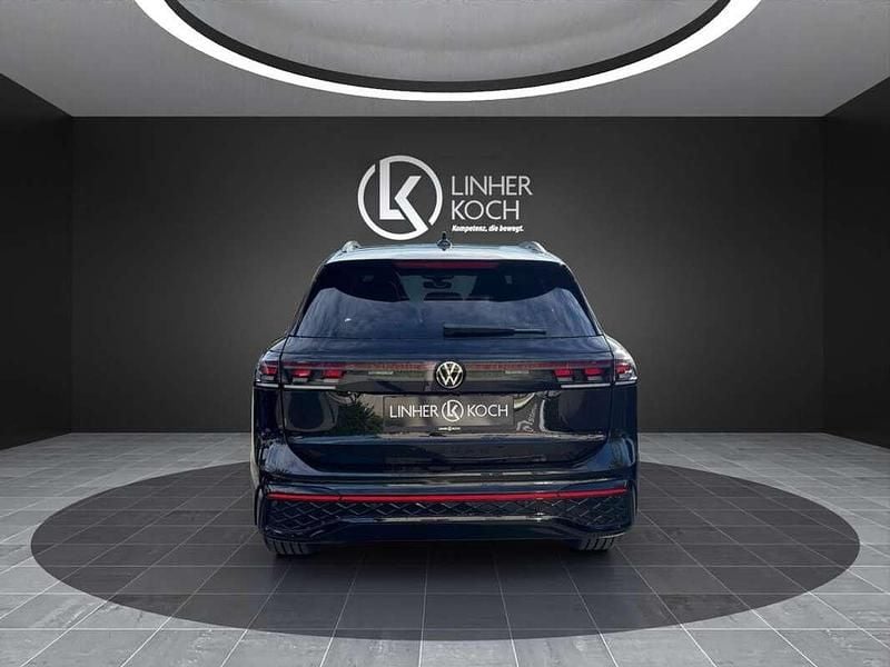 Neu VW Tiguan Sport 150 PS (110 kW) 2025 Weiß SUV