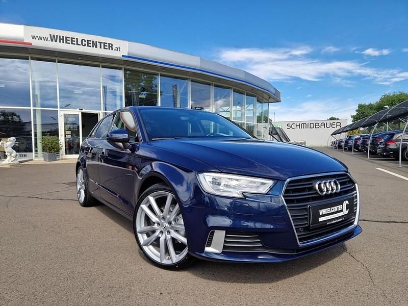Gebraucht Audi A3 Sportback Sport 116 PS (85 kW) 2018 Blau Kleinwagen
