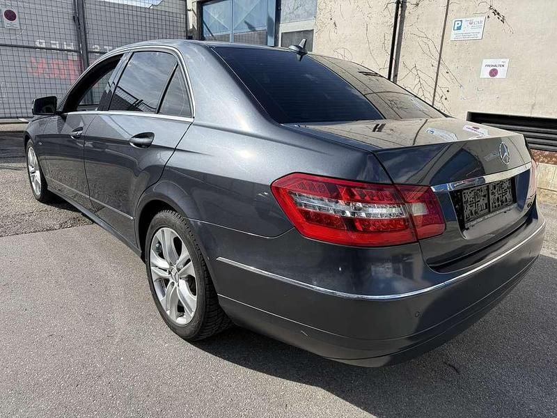 Gebraucht Mercedes E200 Avantgarde 136 PS (100 kW) 2011 Limousine