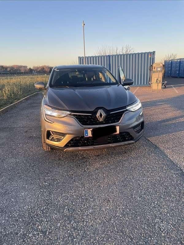 Gebraucht Renault Arkana Intens 140 PS (102 kW) 2022 Grau SUV