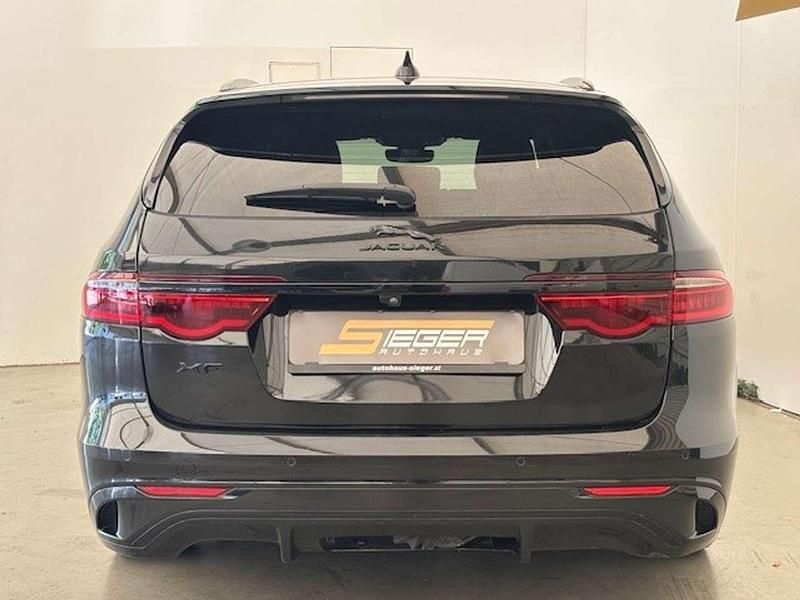 Gebraucht Jaguar XF R-Dynamic 204 PS (150 kW) 2023 Schwarz Limousine