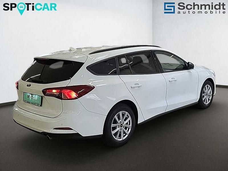 Gebraucht Ford Focus Cool & Connect 120 PS (88 kW) 2022 Weiß Kombi