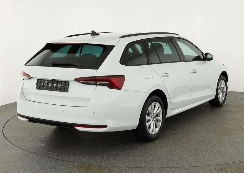 Weiß Neu 2025 Skoda Octavia Selection Kombi | € 37.365 (Fairer Preis) - Bild 1/4