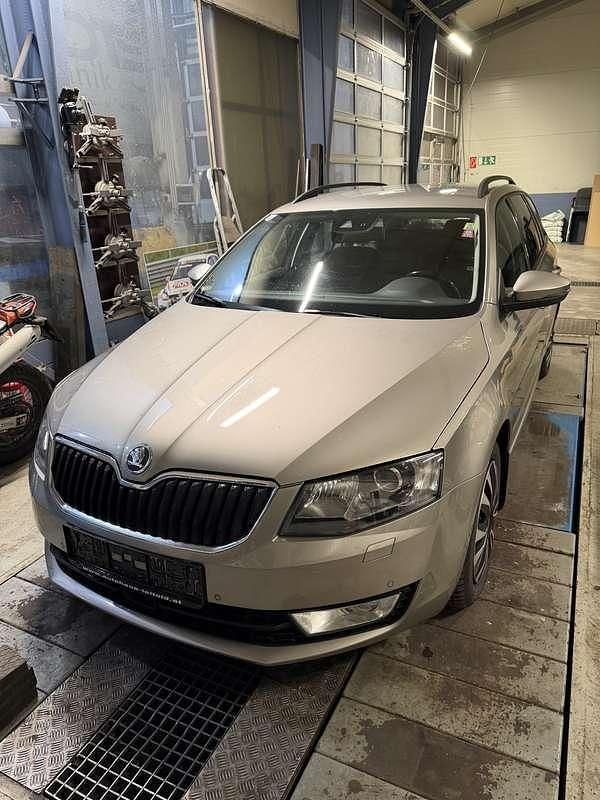 Gebraucht 2014 Skoda Octavia Elegance Kombi | € 9.000 (Guter Preis) - Bild 1/4