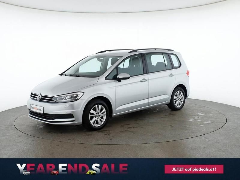 Gebraucht VW Touran Comfortline 150 PS (110 kW) 2022 Silber  metallic Van / Kleinbus