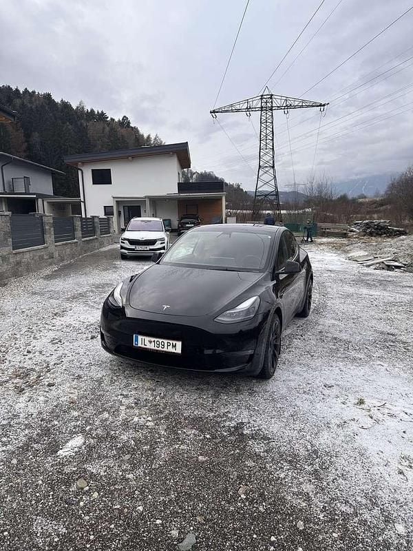 Gebraucht 2022 Tesla Model Y Long Range AWD SUV | € 29.500 (Fairer Preis) - Bild 1/4
