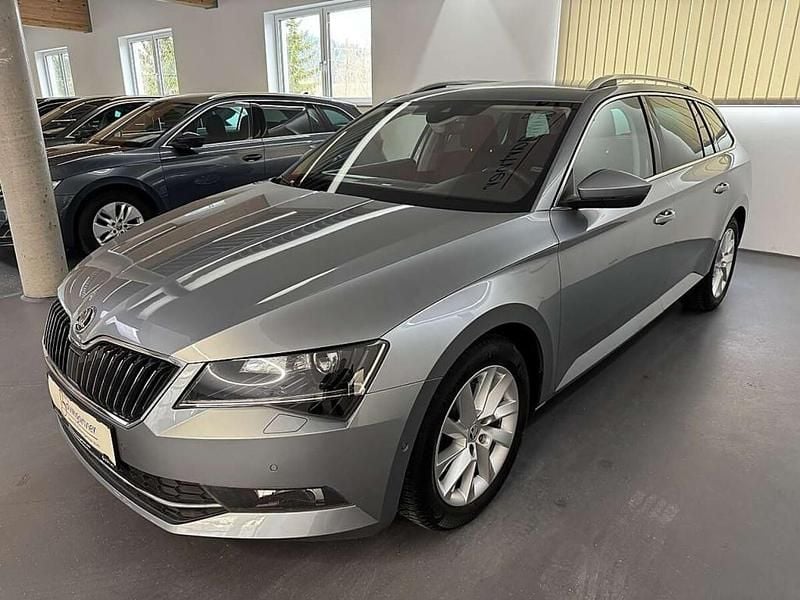 Gebraucht Skoda Superb Style 120 PS (88 kW) 2018 Grau Kombi