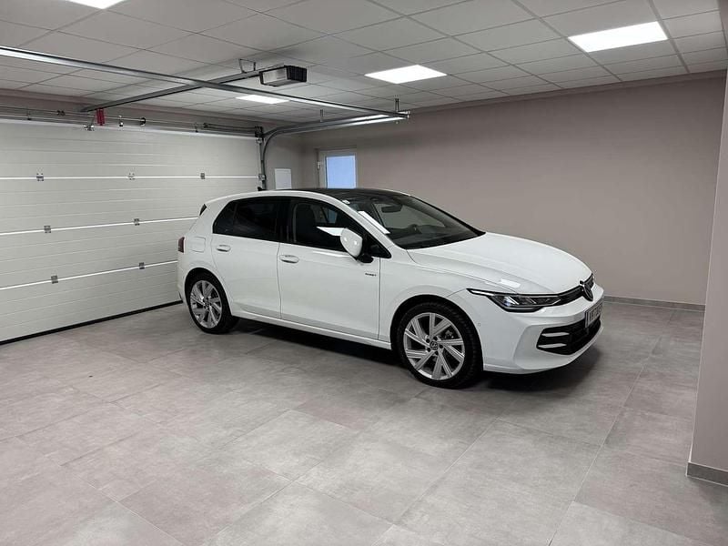 Gebraucht VW Golf VIII 116 PS (85 kW) 2025 Limousine
