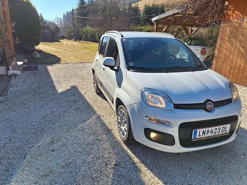 Gebraucht Fiat Panda Easy 69 PS (50 kW) 2015 Weiß Kleinwagen