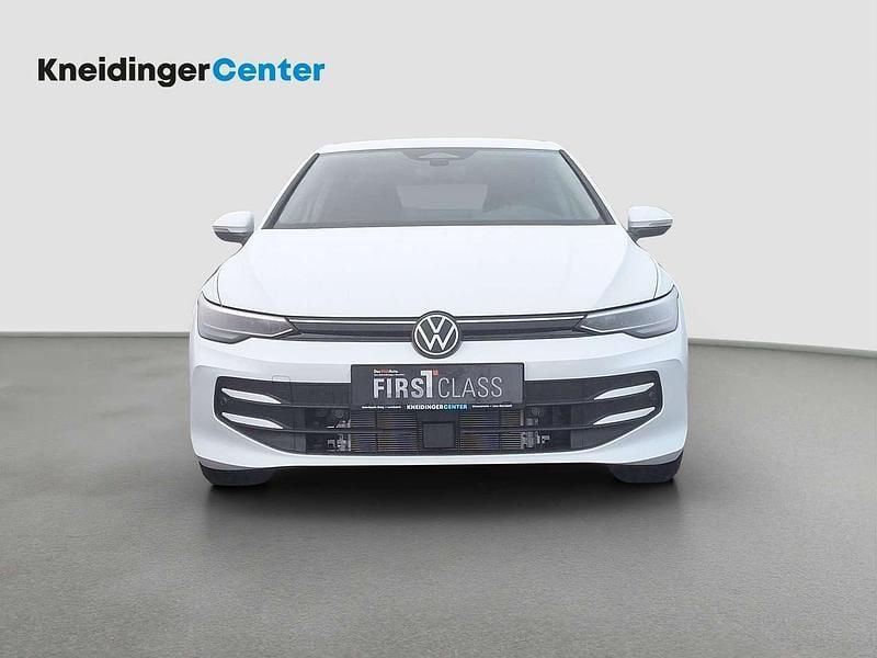 Neu VW Golf VIII 116 PS (85 kW) 2025 Weiss  normal Limousine