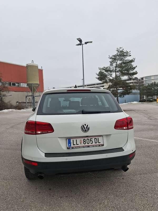 Gebraucht VW Touareg 204 PS (150 kW) 2012 Weiß SUV