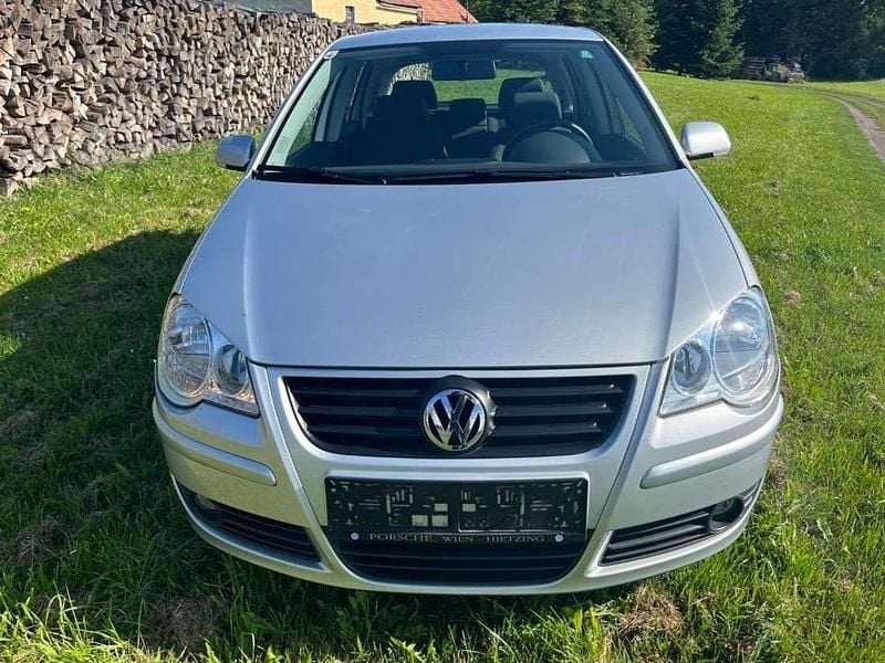Silber Gebraucht 2008 VW Polo Family Limousine | € 4.500 (Guter Preis) - Bild 1/4