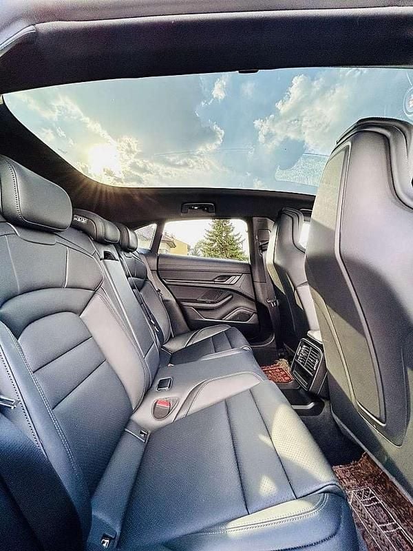 Gebraucht Porsche Taycan Cross Turismo 350 kW (476 PS) 2023 Schwarz Limousine