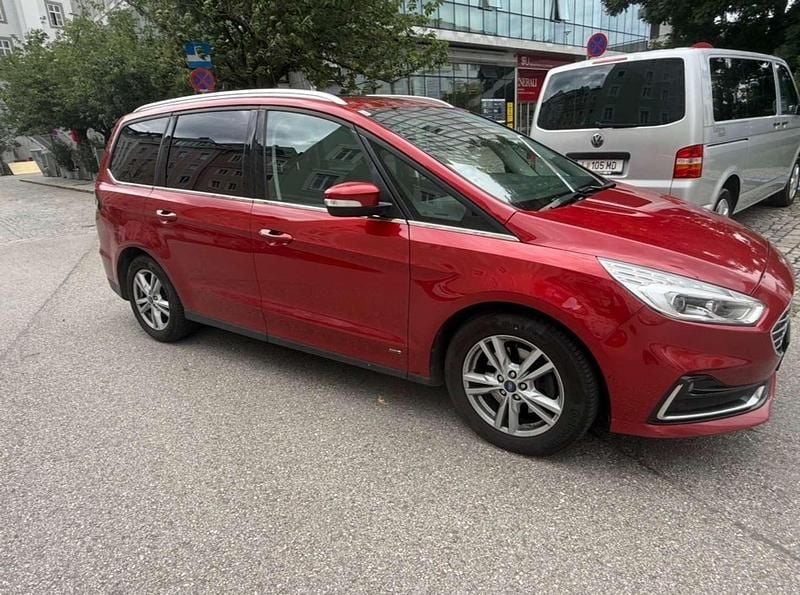 Gebraucht Ford Galaxy Titanium 189 PS (139 kW) 2021 Rot Van / Kleinbus