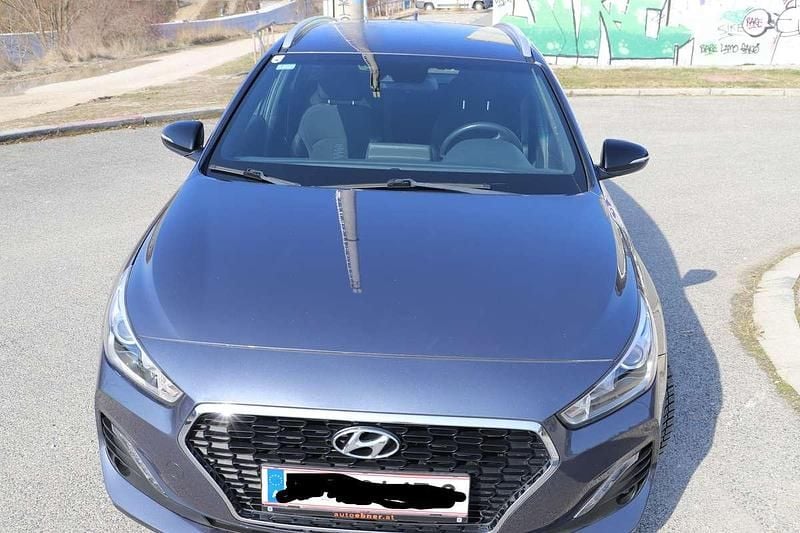 Gebraucht Hyundai i30 GO! 99 PS (72 kW) 2018 Grau Kombi
