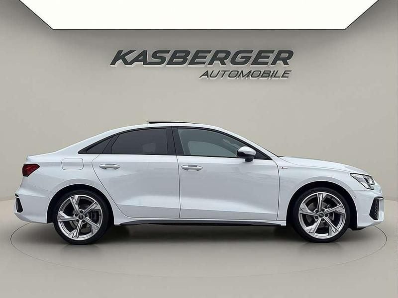 Gebraucht Audi A3 S-Line 150 PS (110 kW) 2024 Weiß Limousine