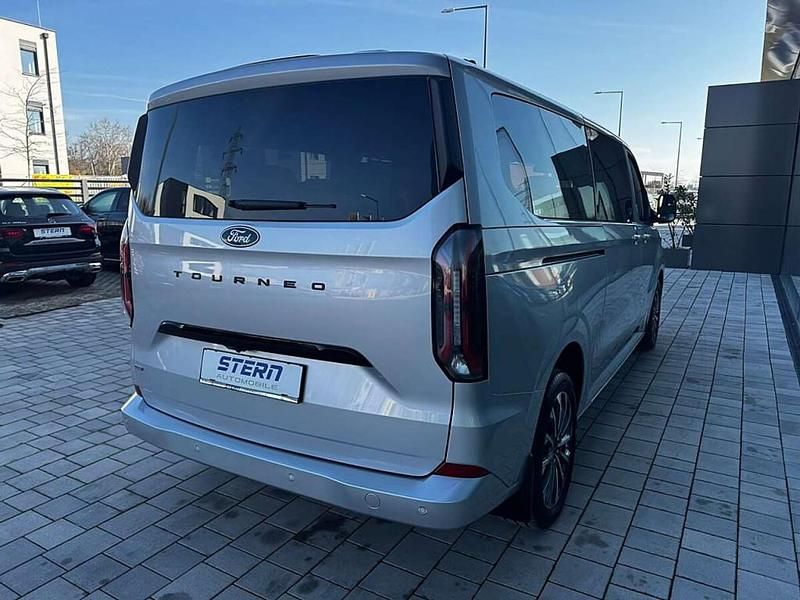 Gebraucht Ford Tourneo Custom Metall 233 PS (171 kW) 2025 Silber Van