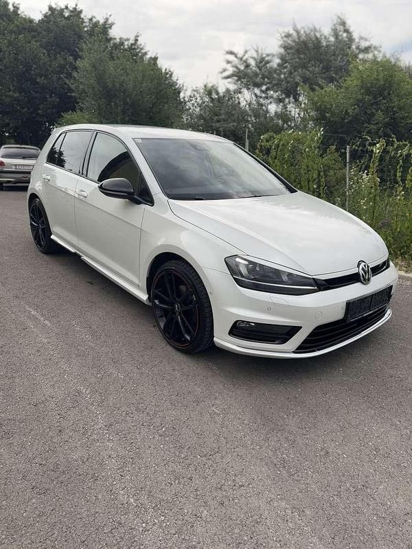 Gebraucht 2014 VW Golf VII Edition Limousine | € 15.290 (Teuer) - Bild 1/4