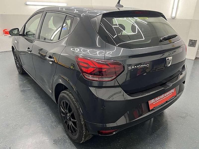 Gebraucht Dacia Sandero Comfort 91 PS (66 kW) 2021 Grau Limousine