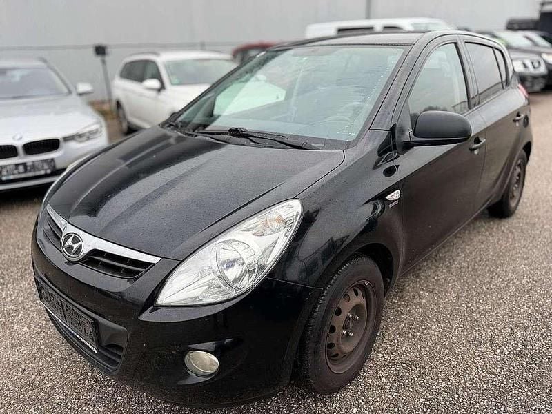 Gebraucht 2012 Hyundai i20 Limousine | € 2.700 (Superpreis) - Bild 1/4
