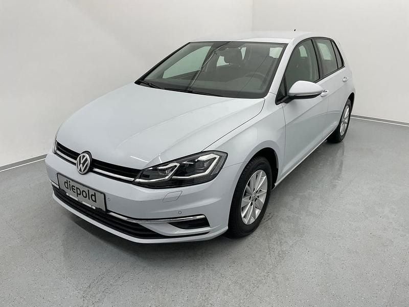 Silber metallic Gebraucht 2017 VW Golf VII | € 15.880 (Fairer Preis) - Bild 1/4