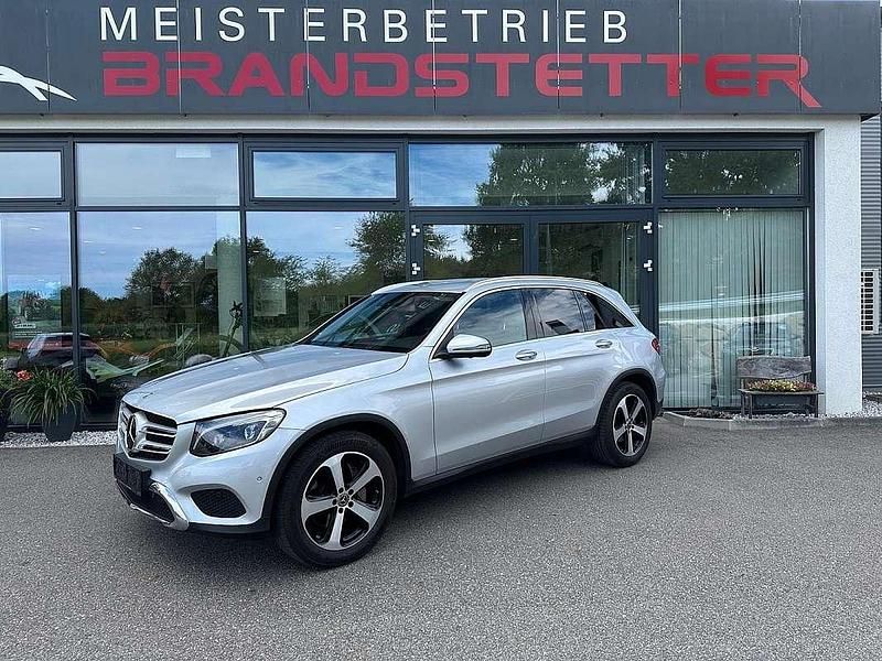Gebraucht Mercedes GLC250 211 PS (155 kW) 2018 Silber SUV