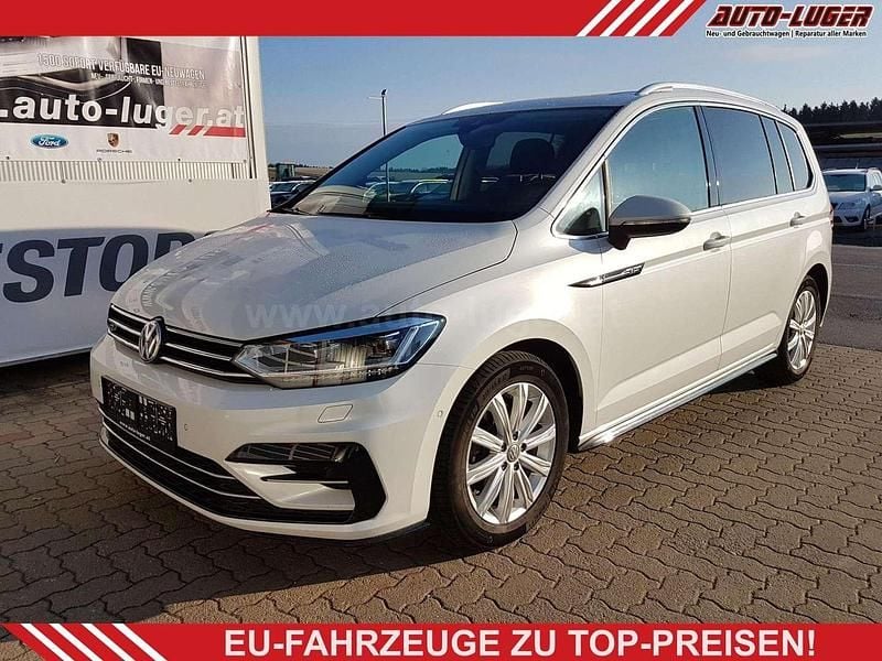 Oryxweiss perlmutteffekt oryxweiss perlmutteffekt Gebraucht 2017 VW Touran Highline Van / Kleinbus | € 18.900 (Fairer Preis) - Bild 1/4