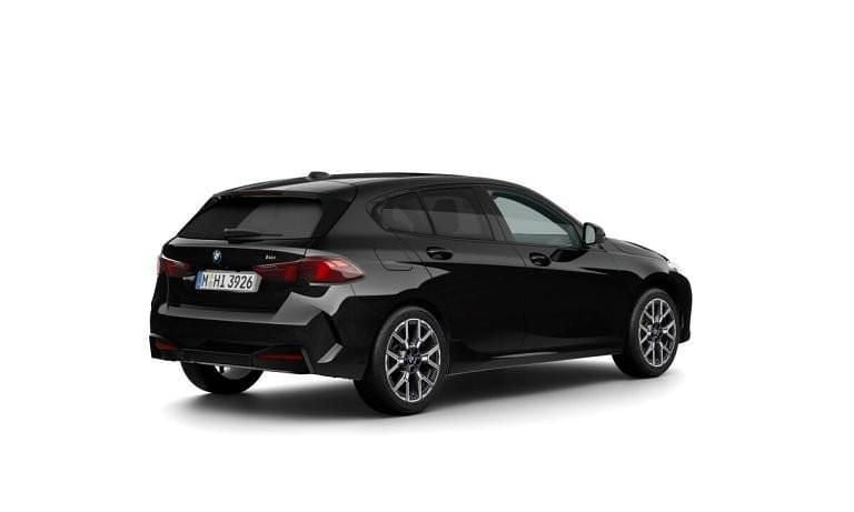 Neu BMW 116 122 PS (89 kW) 2026 Schwarz ii Kleinwagen