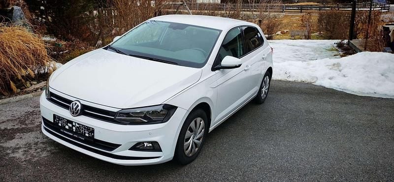 Gebraucht VW Polo Highline 90 PS (66 kW) 2018 Weiß Kleinwagen