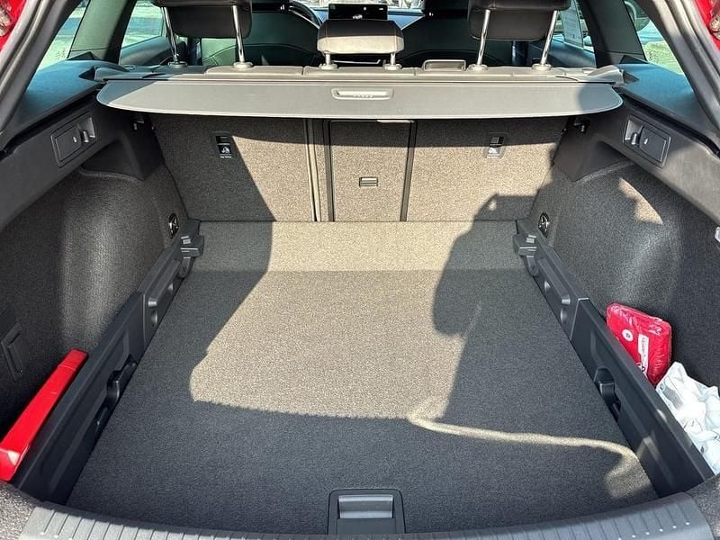 Gebraucht Seat Leon FR 115 PS (84 kW) 2026 Mittelrot  metallic Kombi