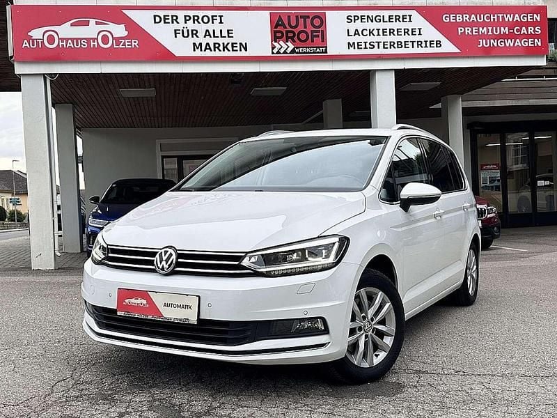 Weiß Gebraucht 2017 VW Touran Highline Van / Kleinbus | € 20.900 (Fairer Preis) - Bild 1/4