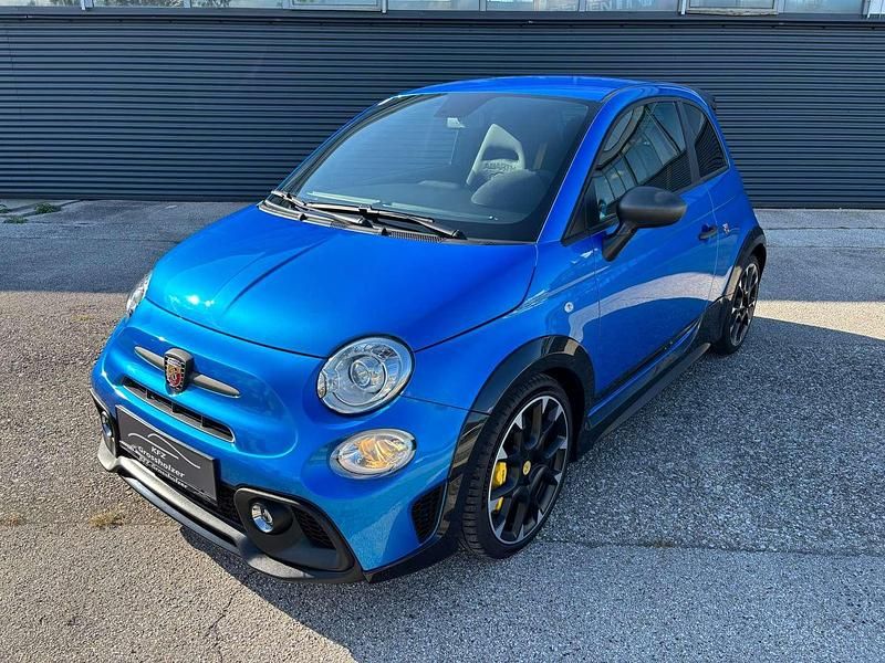 Gebraucht Abarth 695 179 PS (131 kW) 2022 Blau Kleinwagen