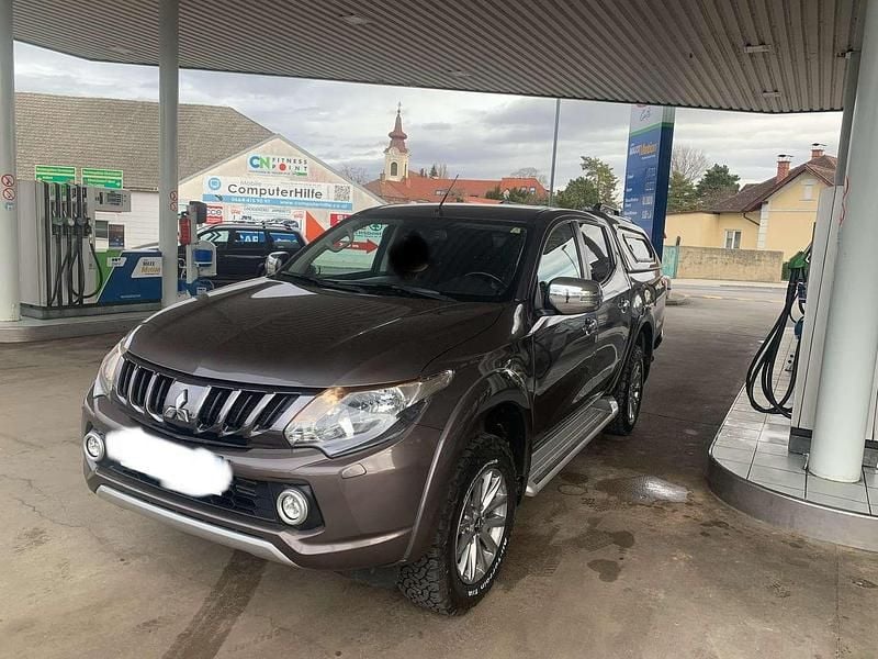 Gebraucht Mitsubishi L200 181 PS (133 kW) 2019 Braun Abholung
