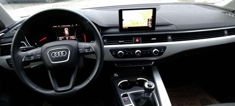 Gebraucht Audi A4 Design 122 PS (89 kW) 2016 Schwarz Kombi
