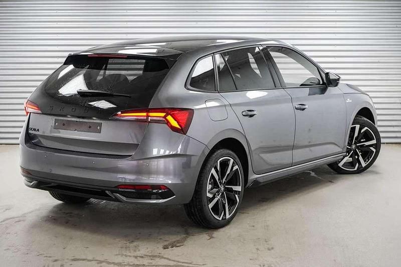 Neu Skoda Scala Monte Carlo 116 PS (85 kW) 2025 Grau Kleinwagen
