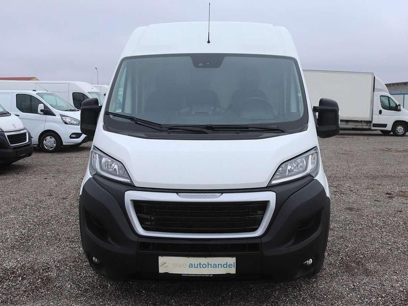 Gebraucht Peugeot Boxer 140 PS (102 kW) 2021 Weiß Van