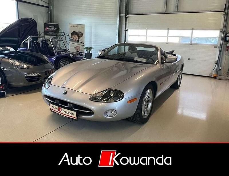 Gebraucht Jaguar XKR 298 PS (219 kW) 2002 Grau Cabrio