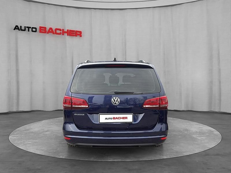 Gebraucht VW Sharan Business+ 177 PS (130 kW) 2019 Blau Van / Kleinbus