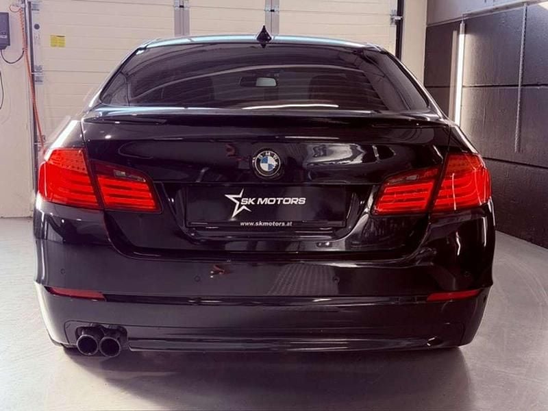 Gebraucht BMW 520 Sport Line 184 PS (135 kW) 2012 Schwarz Limousine
