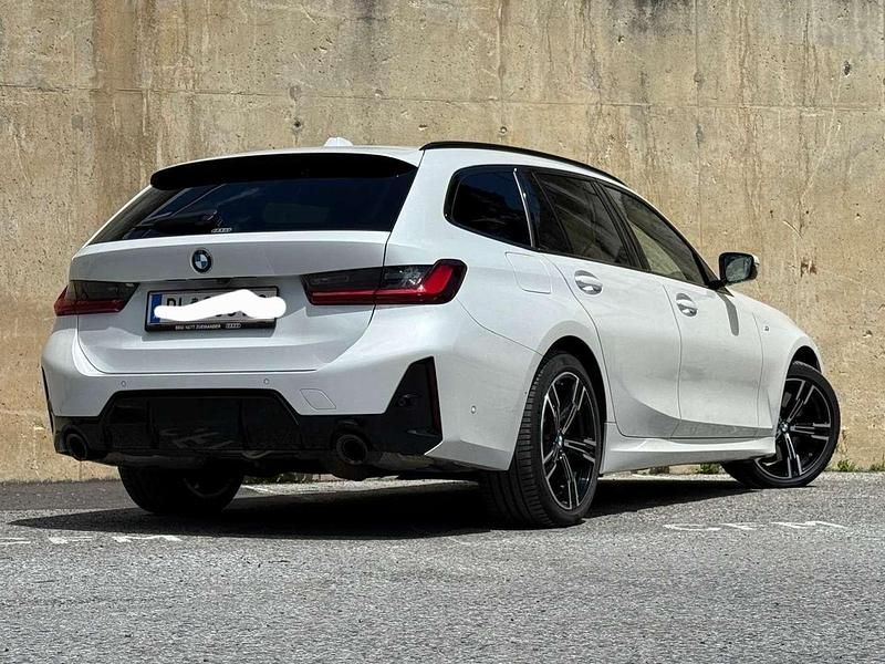 Gebraucht BMW 320 190 PS (139 kW) 2023 Kombi