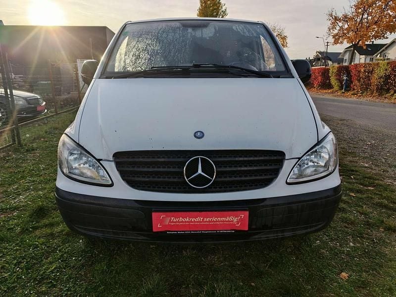 Weiß Gebraucht 2008 Mercedes Vito Van | € 7.749 (Fairer Preis) - Bild 1/4