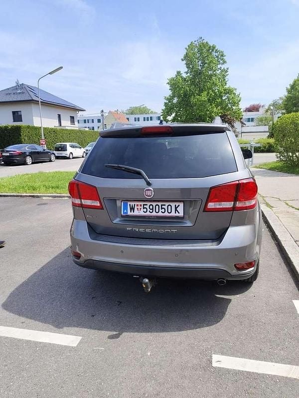 Gebraucht 2013 Fiat Freemont SUV | € 7.500 (Guter Preis) - Bild 1/4