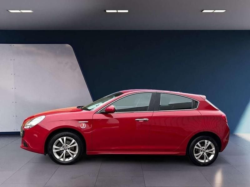 Gebraucht Alfa Romeo Giulietta Distinctive 120 PS (88 kW) 2012 Rot Kleinwagen
