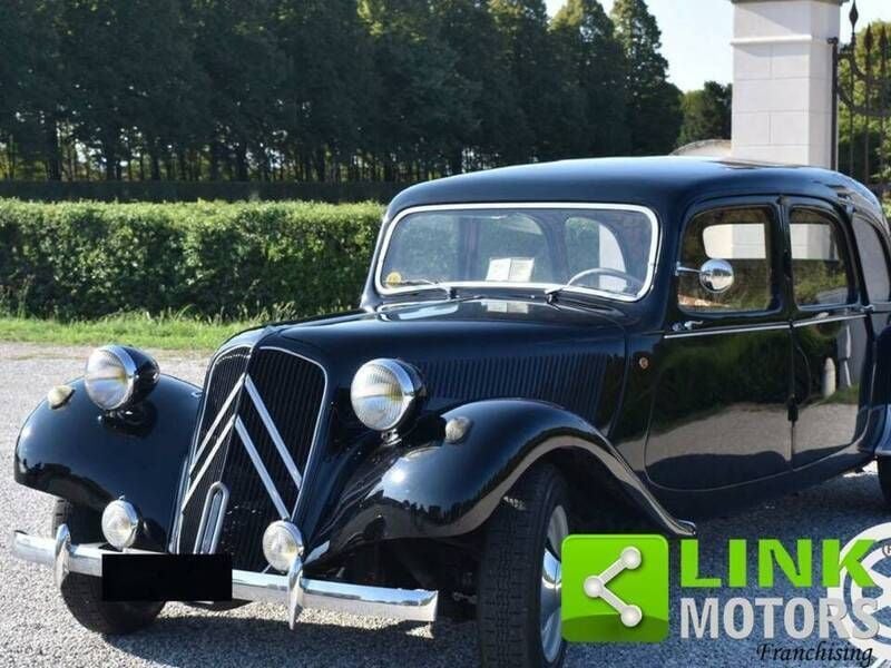 Schwarz Gebraucht 1955 Citroën Traction Avant Kombi | € 23.000 - Bild 1/4