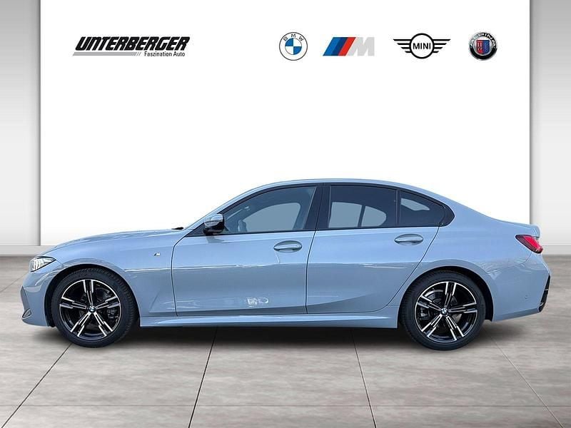 Gebraucht BMW 318 M Sport 150 PS (110 kW) 2025 Grau Limousine